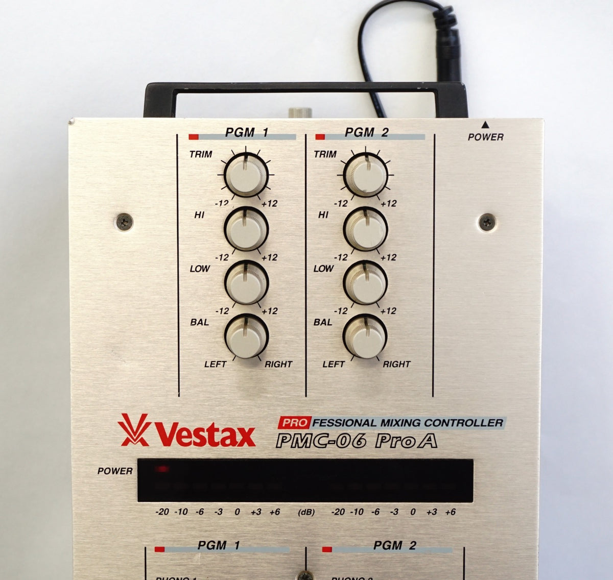Vestax PMC-06 Pro A Slim Professional Mixtick Mixer DJ Mixing