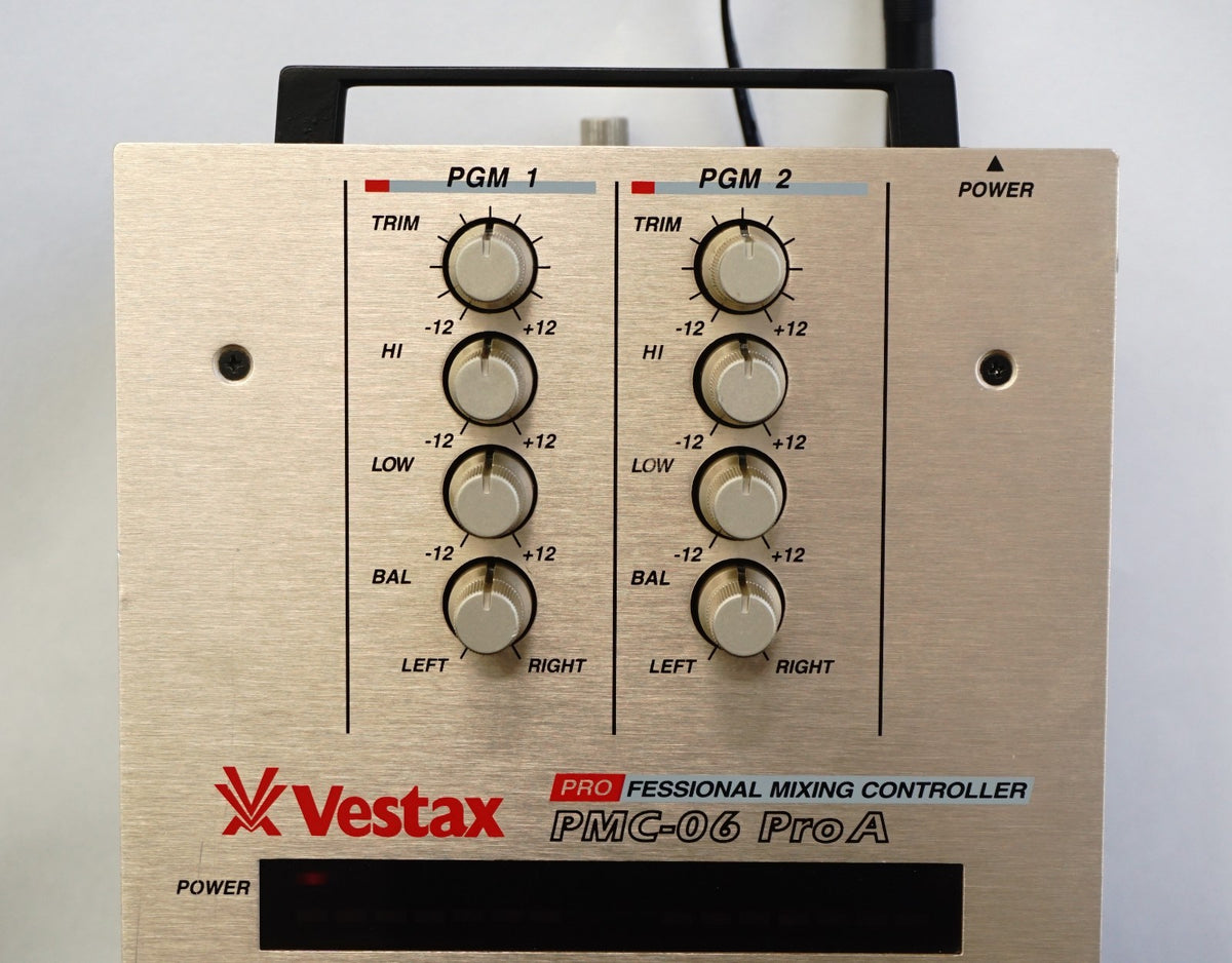 Vestax PMC-06 Pro A Slim Professional Mixtick Mixer DJ Mixing