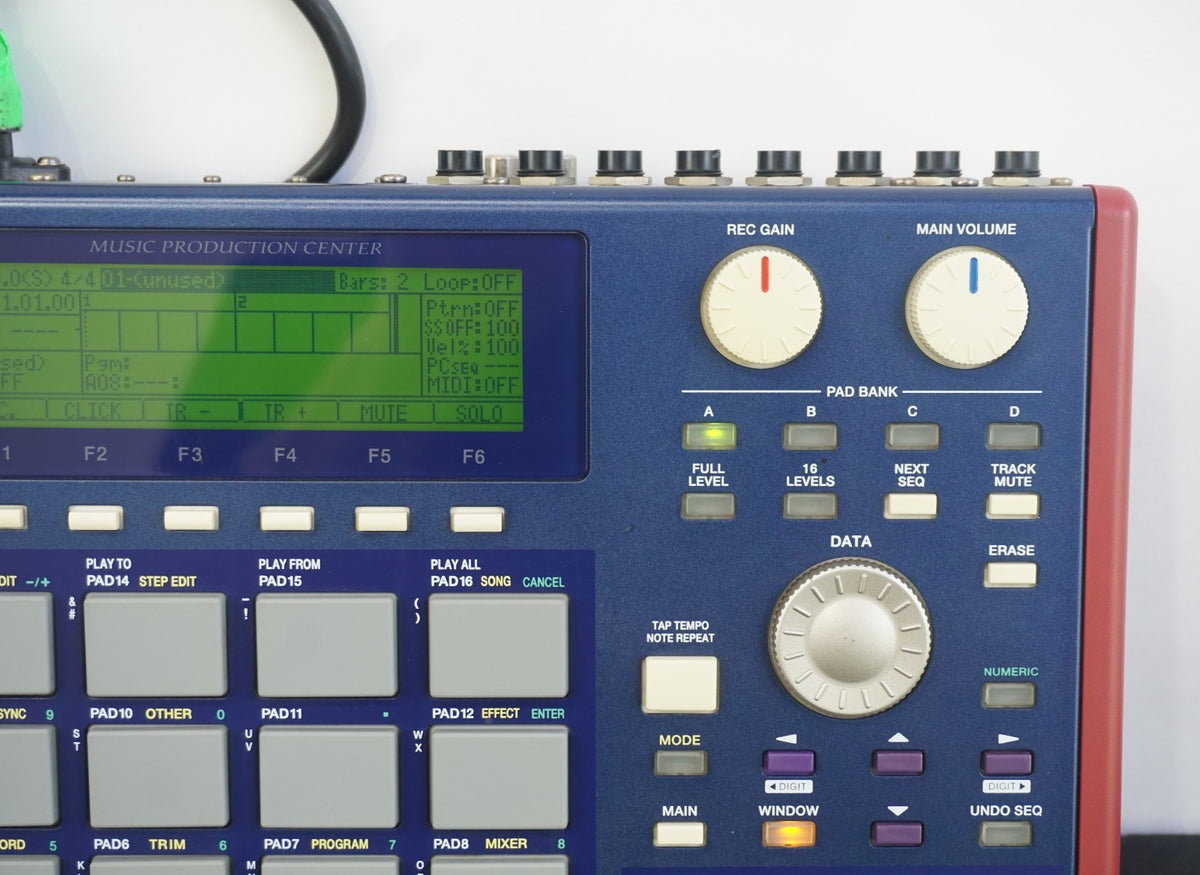 Akai Professional MPC 1000 Portable Music Production Centre