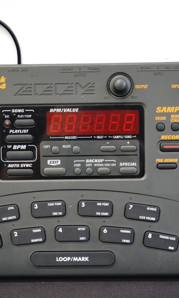 Zoom ST-224 SampleTrak Drum / Groove Machine & Sampler – LOFI Music