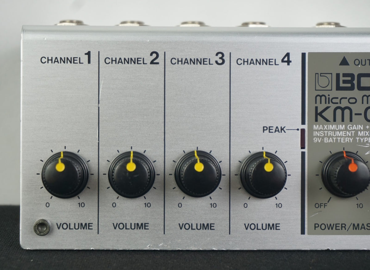 Boss Micro Mixer KM-04 - Vintage 80's Mini Portable Mixer - MIJ