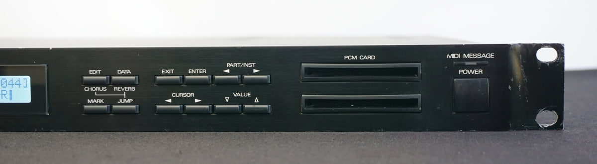 Roland U-220 Digital RS-PCM Sample Based 1U Rack Mount Synthesiser