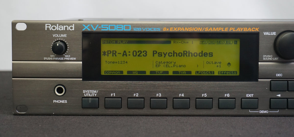 Roland XV-5080 Synthesiser Sound Module 2U Rack Mount Synth