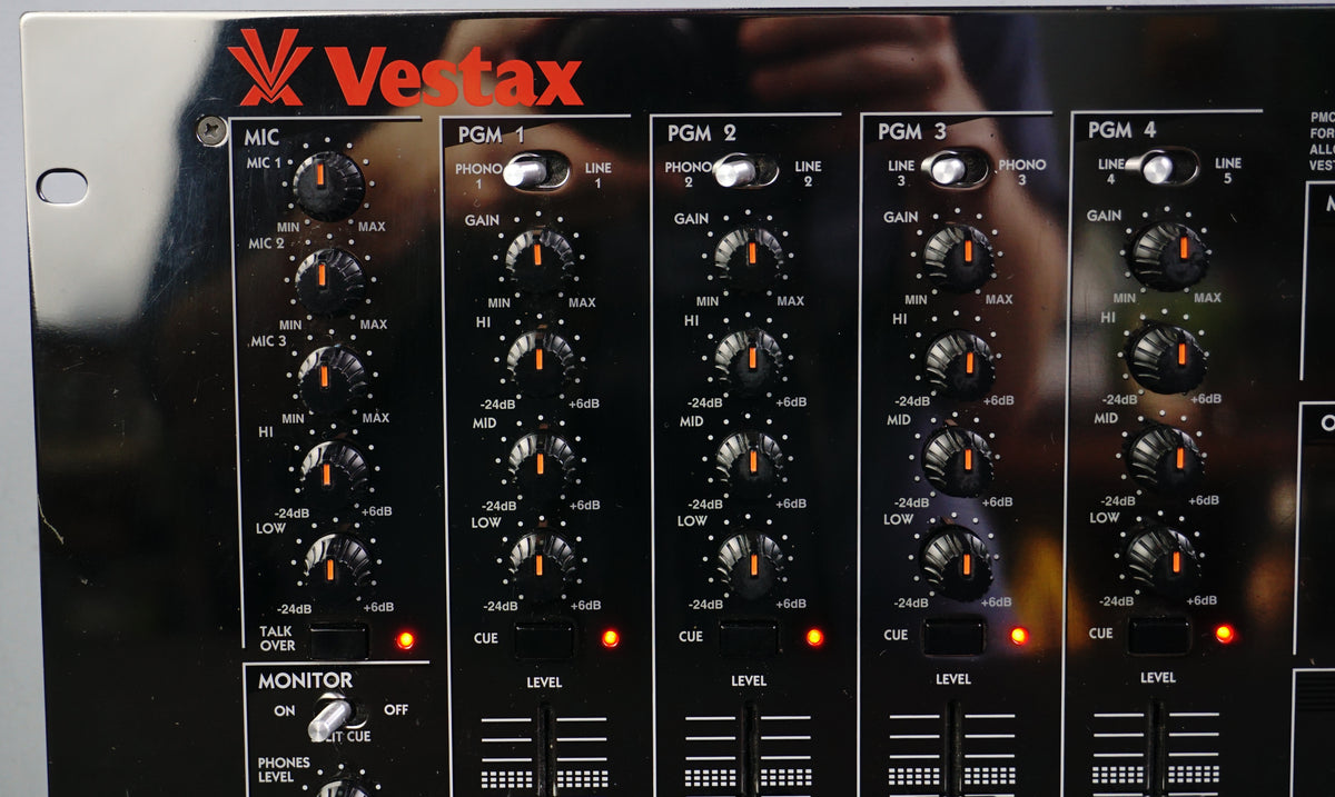 Vestax PMC-15 MKII DJミキサー 本体 Vestax PMC-15 MKII Professional Mixing Controller For The