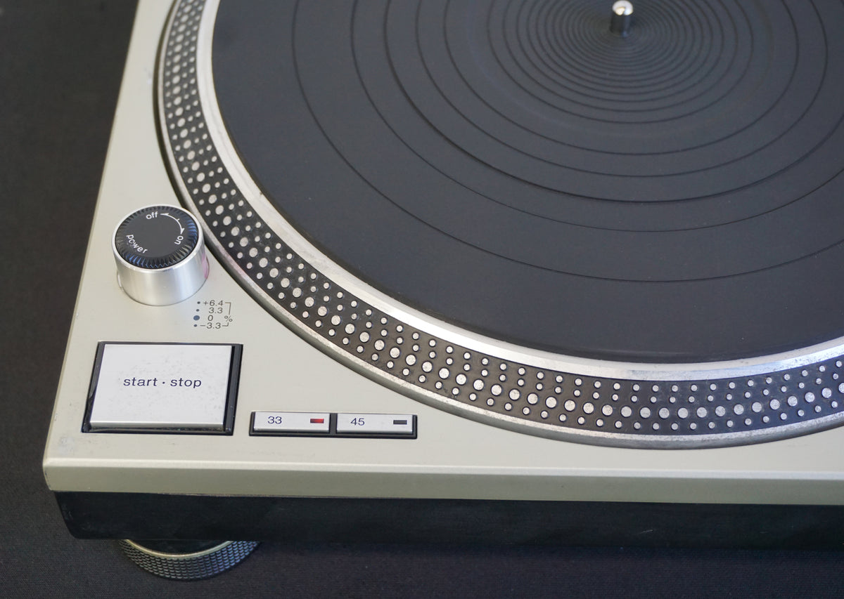 専用Technics SL-1200MK5シルバー 完動品 DJ Used Technics SL-1200MK5 Silver DJ Turntable Direct Drive