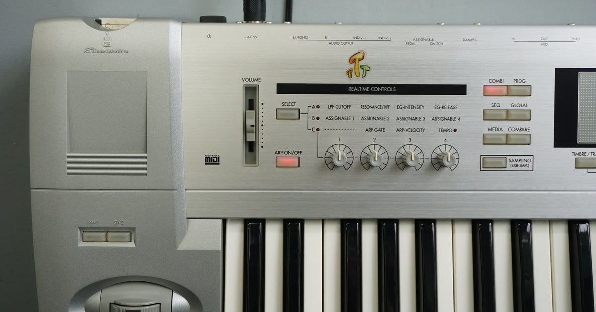 Korg Triton LE 61 Key Digital Polyphonic Synthesiser