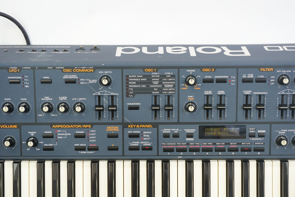 Roland JP-8000 Analogue Modelling Polyphonic Synthesiser