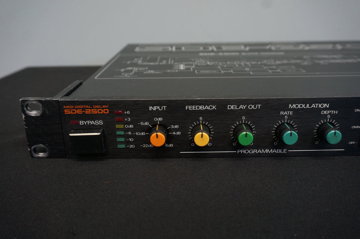 Roland MIDI Digital Delay SDE-2500 1U Rack Effects FX -100V