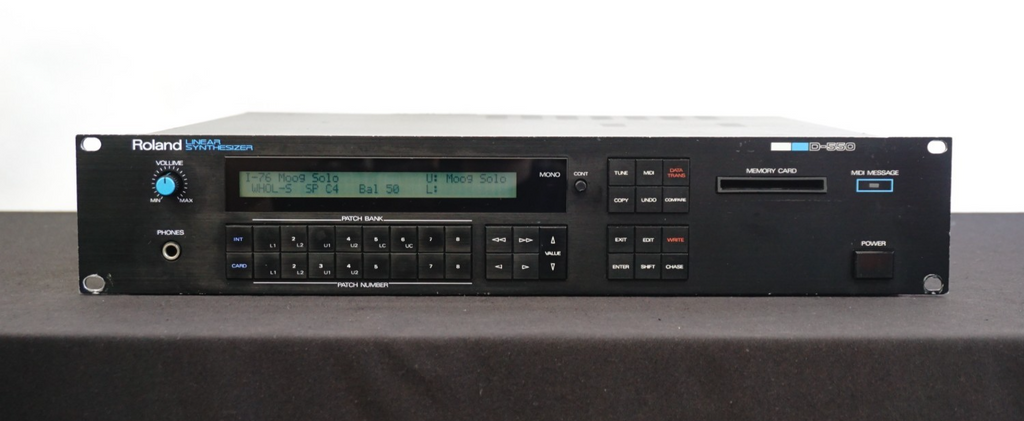 Roland D-550 80's Digital Linear Polyphonic 2U Synthesiser w Roland D-550 80's Digital Linear Polyphonic 2U Synthesiser w