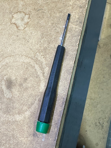 Test Green Screwdriver - image 1