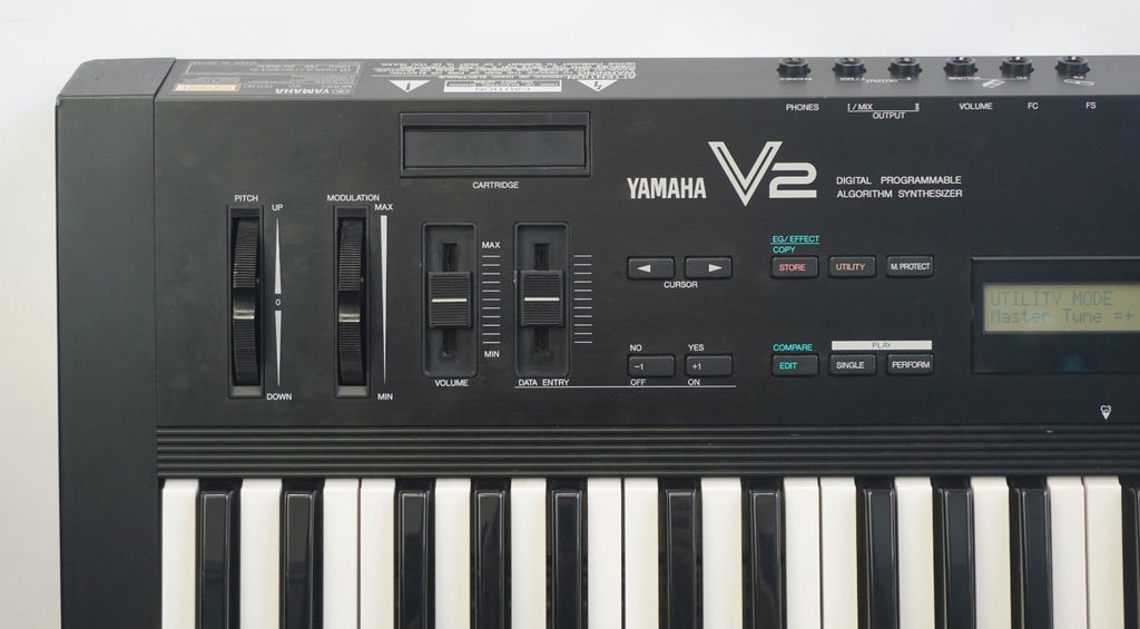 Yamaha V2 (DX11) Polyphonic Vintage 80's Digital FM Synthesiser