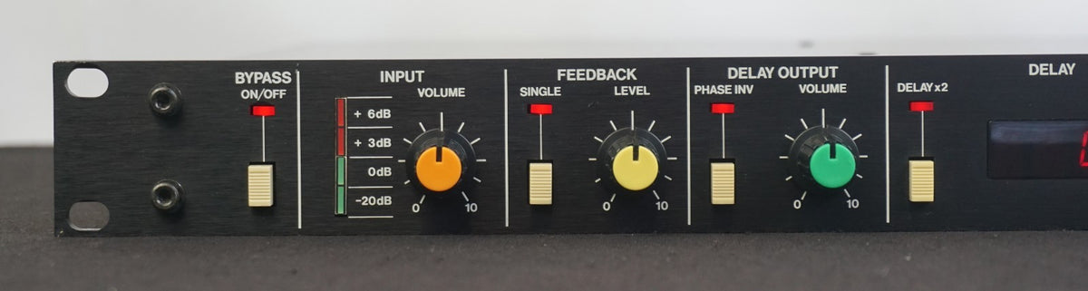 Roland SDE-2000 Vintage 80's Digital Delay 1U Rack Mount FX - 100V