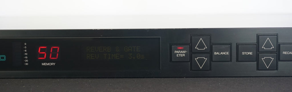 Yamaha SPX90 Professional Programmable Multi Effects Processor 1U