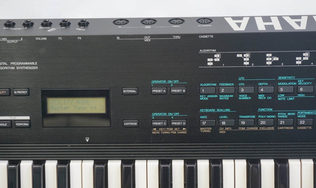 Yamaha V2 (DX11) Polyphonic Vintage 80's Digital FM Synthesiser