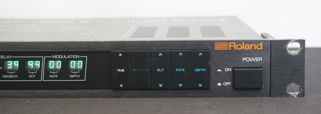 Roland Digital Delay SDE-3000 Vintage 80's 1U Rack Mount Effects