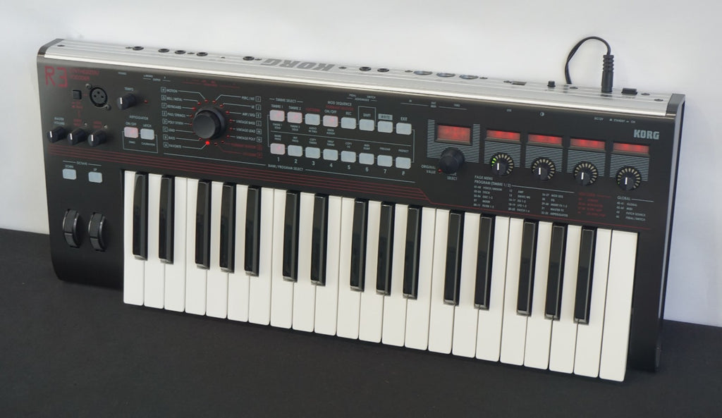 Korg R3 Virtual Analogue Polyphonic Synthesiser & Vocoder W/ Power