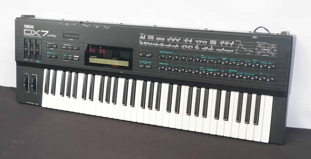 Yamaha DX7II-FD Vintage Digital Polyphonic FM Synthesiser - 100V