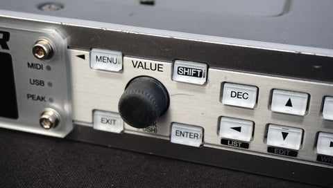 Roland Fantom XR 1U Rack Mount Voice Synthesiser / Sampler Module