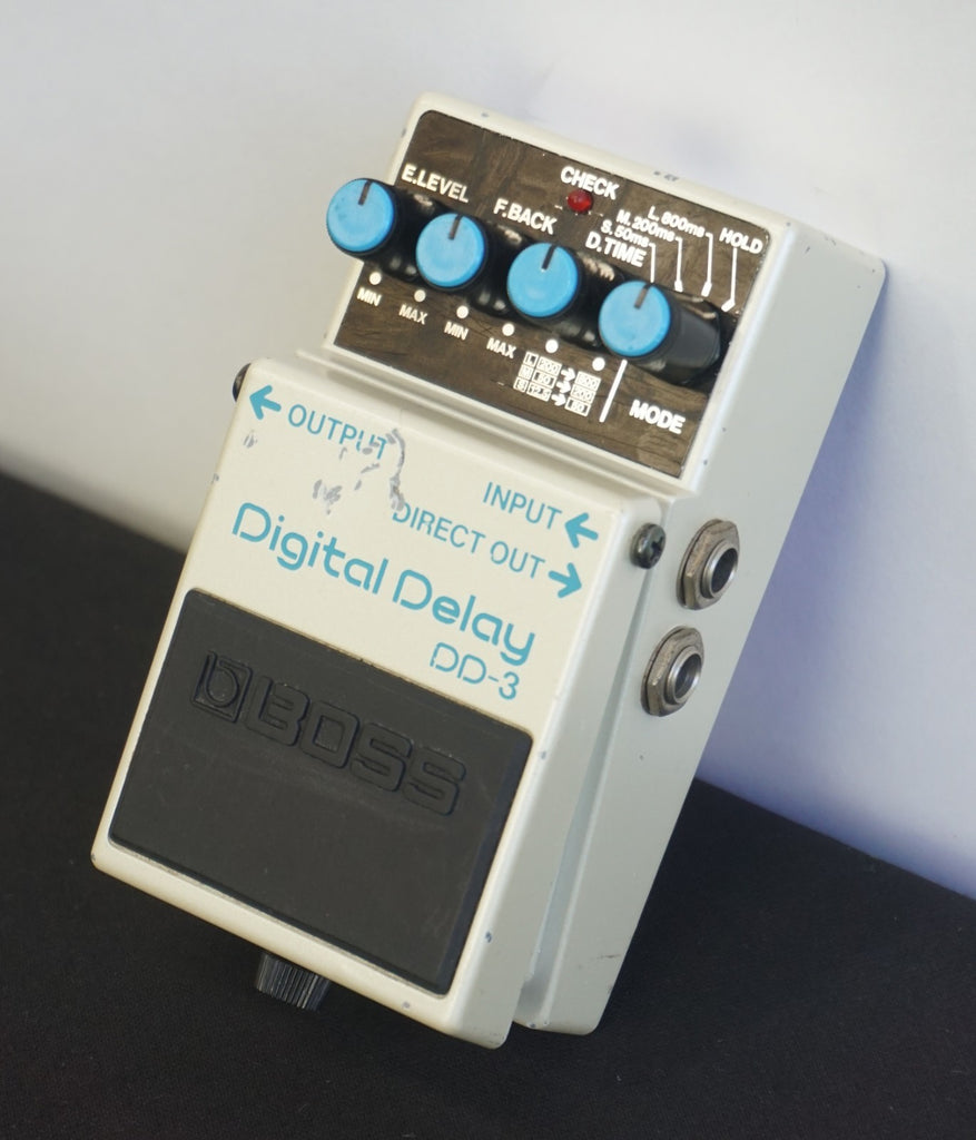 Boss DD-3 90's Digital Delay Guitar Effects Pedal - Pink Label