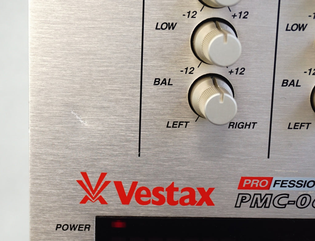 Vestax PMC-06 Pro A Slim Professional Mixtick Mixer DJ Mixing