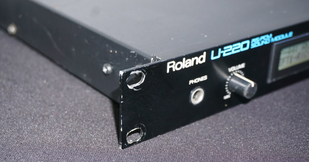 Roland U-220 Digital RS-PCM Sample Based 1U Rack Mount Synthesiser