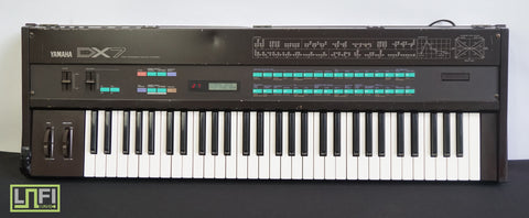 Yamaha DX7 Classic 80's Digital FM Polyphonic Synthesiser - 100V