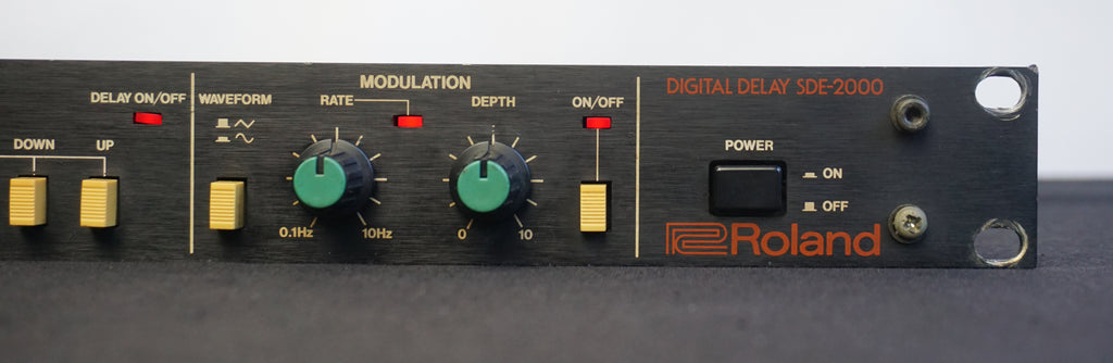 Roland SDE-2000 Vintage 80's Digital Delay 1U Rack Mount FX - 100V