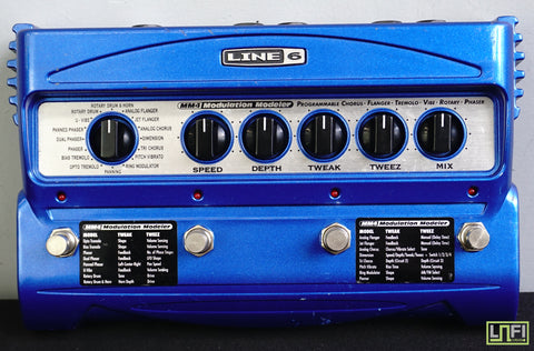 Line 6 MM4 Modulation Modeler & Effects Blue Electric Guitar Pedal