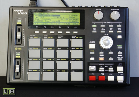 Akai Professional MPC 1000 Portable Music Production Centre Sampler Sequencer