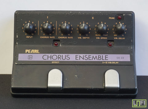 Pearl CE-22 Vinatge Chorus Ensemble BBD Guitar Effects Pedal - MIJ