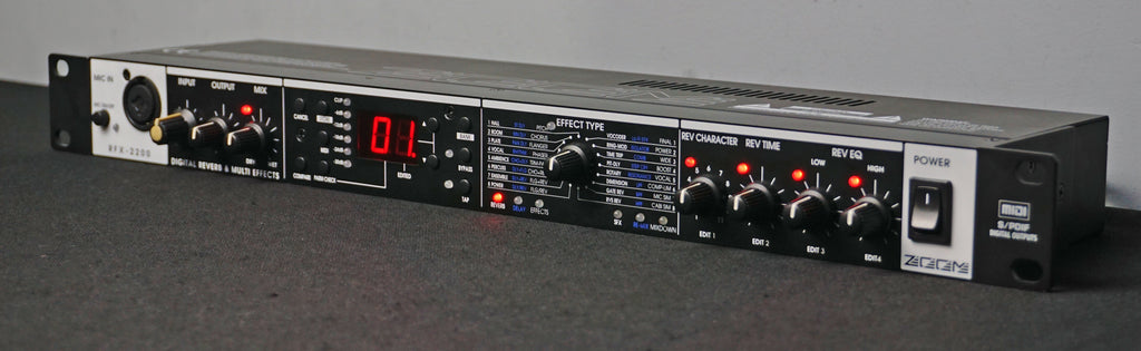 Zoom RFX-2200 Digital Reverb + Multi Effects Processor 1U Rack