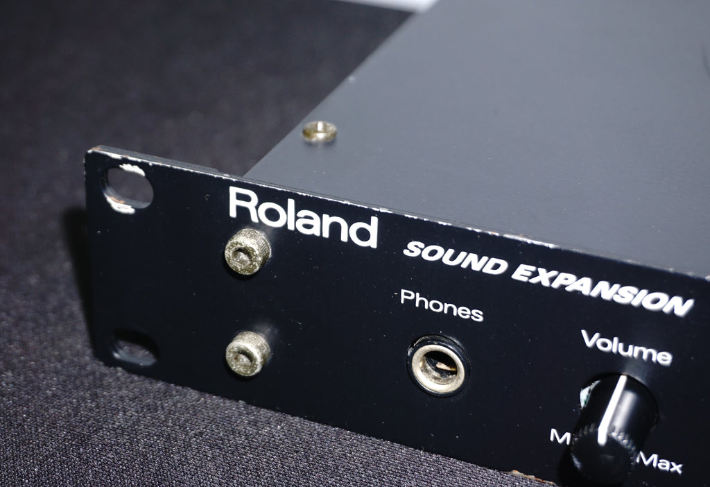 Roland Dance M-DC1 Sound Expansion 1U Rack Module - 100V – LOFI Music