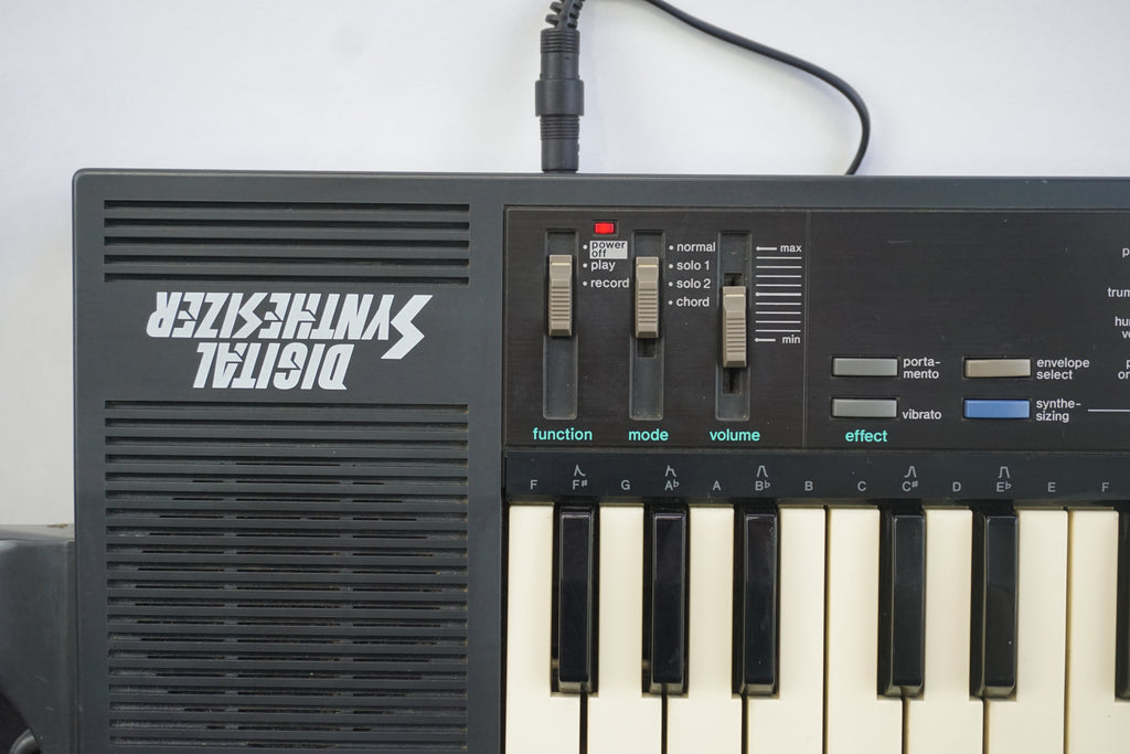 Nissin C-16 Cup Noodle Synthesiser Portable Vintage Polyphonic