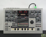Roland MC-505 Synthesiser Groovebox Drum Machine Sequencer