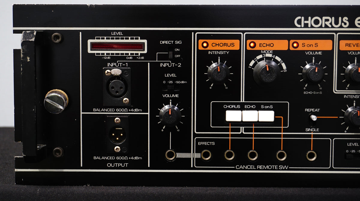 Roland SRE-555 Chorus Echo Vintage 80's Chorus, Tape Echo & Spring Rev ...