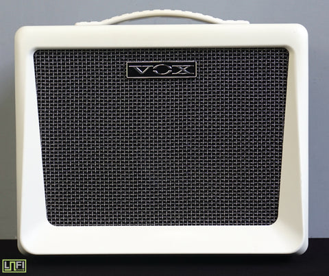 VOX DA5 Mini Portable Busking Guitar Amplifier with PSU or Battery Power Option (Copy)