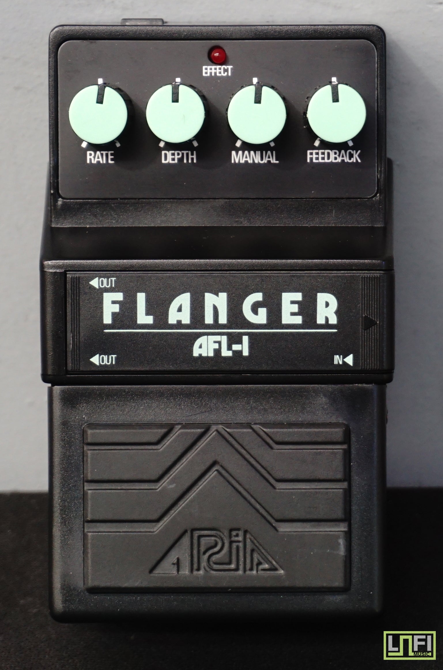 Aria ADL-1 Analog Delay Guitar Effects Pedal Rare 90s